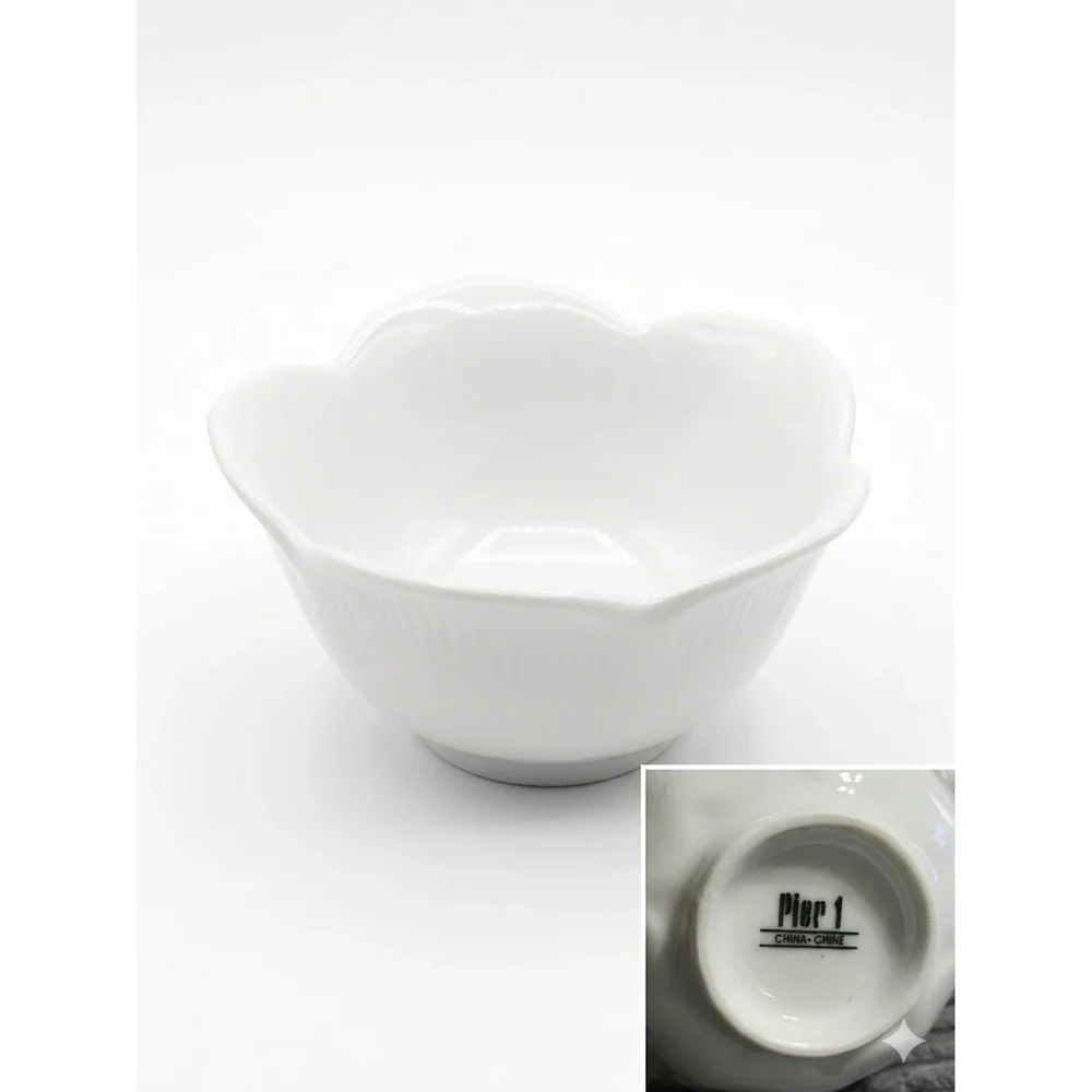 Pier 1 White Porcelain Flower Scalloped Dipping Bowl‎ Sauce Dish Trinket Tray